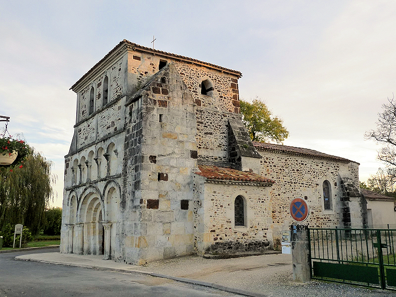 L'église Notre-Dame-de-l'Assomption de Bussac-Forêt
